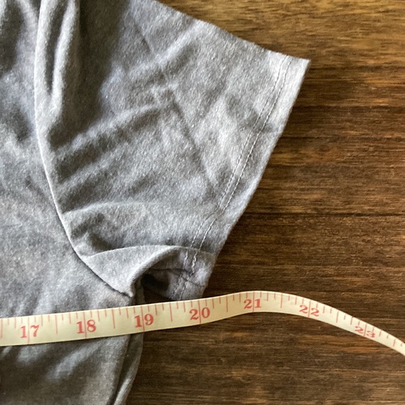 Sub urban riot tee NWT - Picture 6 of 9